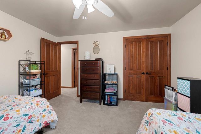1404 SPENCE STREET, Green Bay, WI 54304