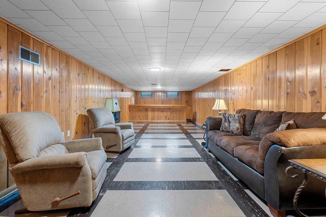 1404 SPENCE STREET, Green Bay, WI 54304