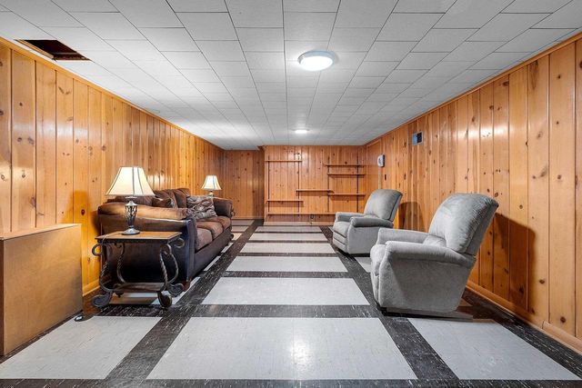 1404 SPENCE STREET, Green Bay, WI 54304