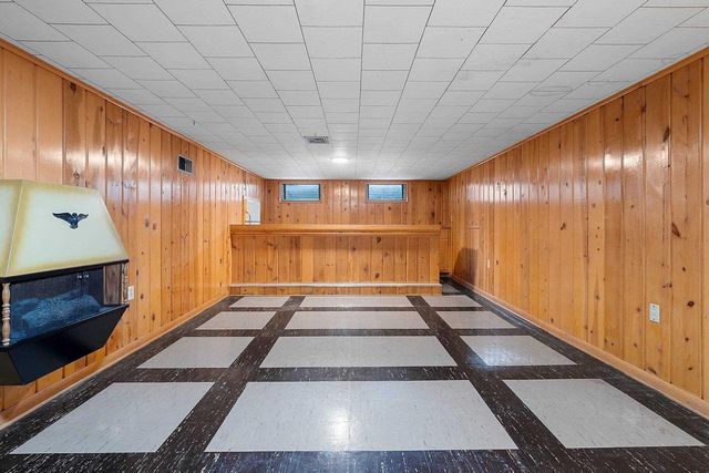 1404 SPENCE STREET, Green Bay, WI 54304