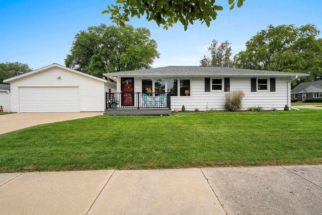 1404 SPENCE STREET, Green Bay, WI 54304