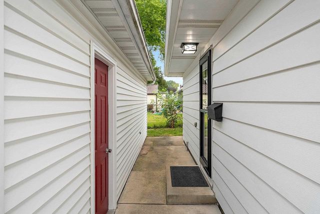 1404 SPENCE STREET, Green Bay, WI 54304