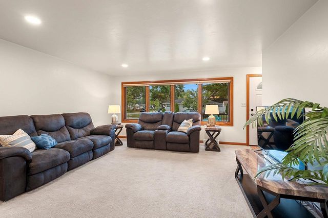 1404 SPENCE STREET, Green Bay, WI 54304