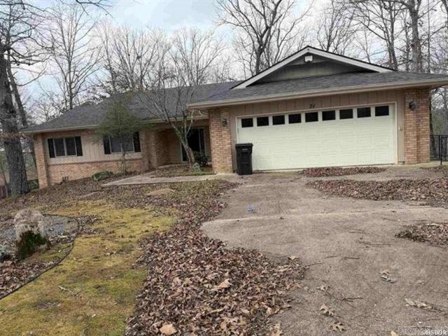 21 Delavega Circle, Hot Springs Village, AR 71909
