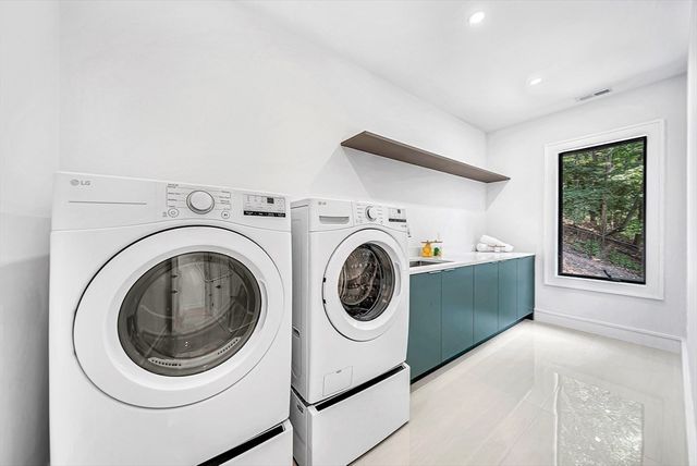 177 Varick Rd, Newton, MA 02468