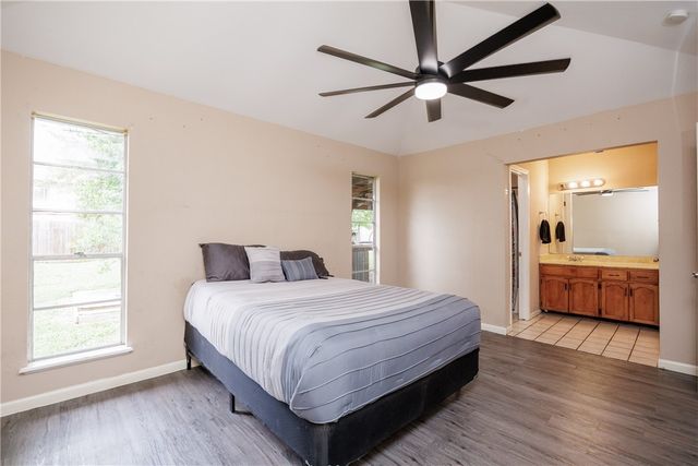 3621 Mendenhall Dr, Corpus Christi, TX 78415