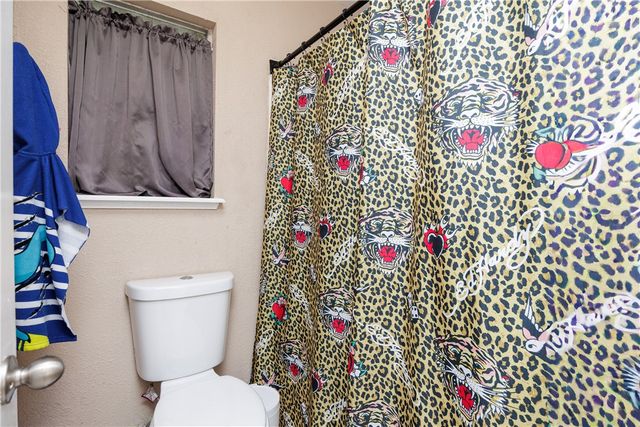 3621 Mendenhall Dr, Corpus Christi, TX 78415