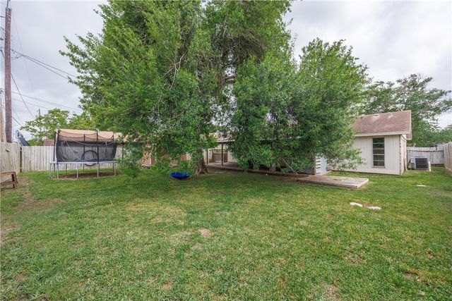 3621 Mendenhall Dr, Corpus Christi, TX 78415
