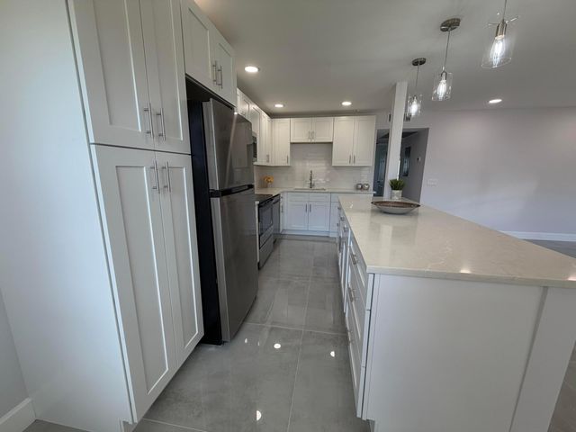353 PRESTON I Drive, Boca Raton, FL 33434