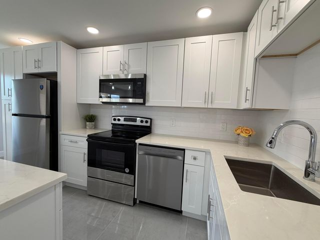 353 PRESTON I Drive, Boca Raton, FL 33434