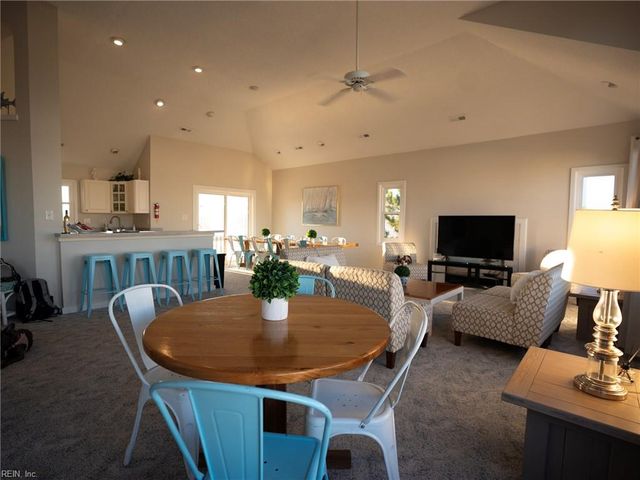 2349 Sandfiddler Rd RD, Virginia Beach, VA 23456