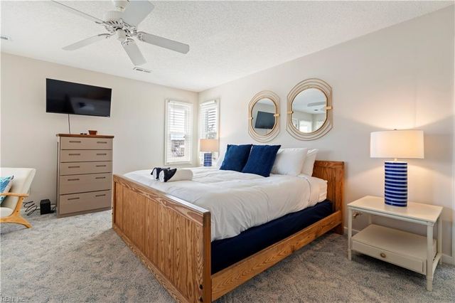 2349 Sandfiddler Rd RD, Virginia Beach, VA 23456