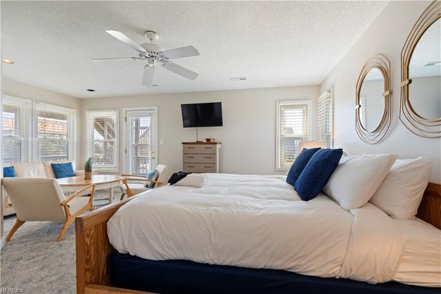 2349 Sandfiddler Rd RD, Virginia Beach, VA 23456