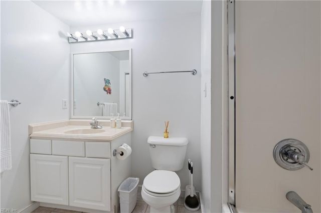 2349 Sandfiddler Rd RD, Virginia Beach, VA 23456
