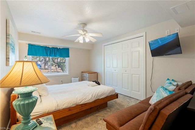 2349 Sandfiddler Rd RD, Virginia Beach, VA 23456