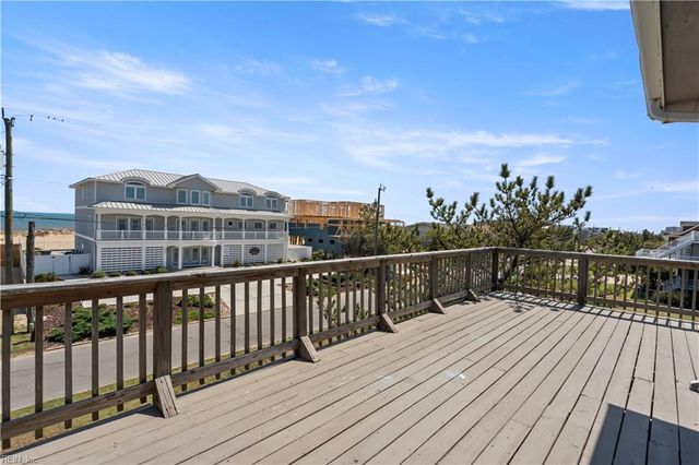 2349 Sandfiddler Rd RD, Virginia Beach, VA 23456