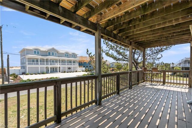 2349 Sandfiddler Rd RD, Virginia Beach, VA 23456