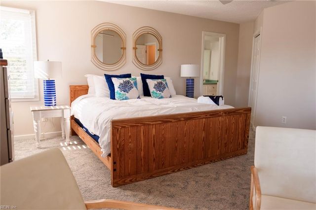 2349 Sandfiddler Rd RD, Virginia Beach, VA 23456