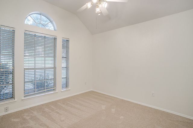 608 Gracie Lane, Burleson, TX 76028
