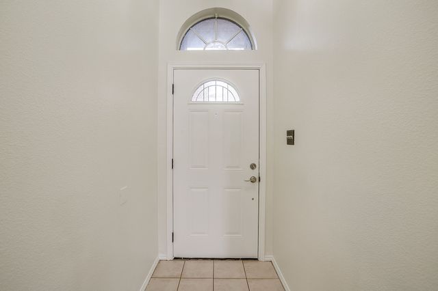 608 Gracie Lane, Burleson, TX 76028