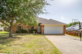 608 Gracie Lane, Burleson, TX 76028