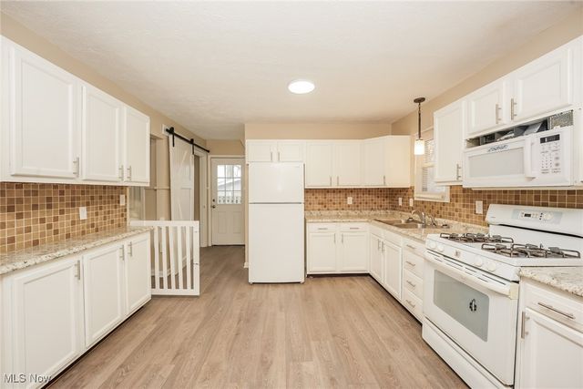 2831 McElwain Road, Akron, OH 44312