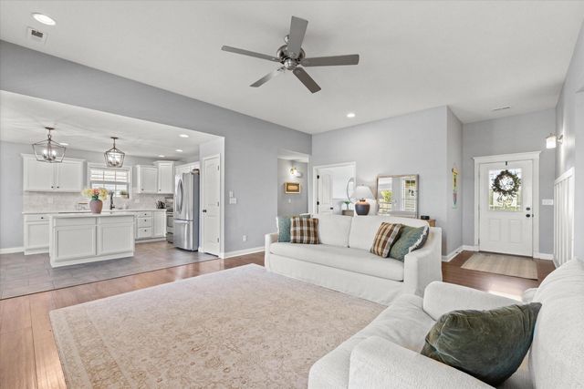 5007 WHITEFISH CT, Columbia, MO 65203