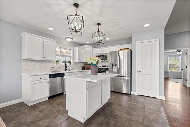 5007 WHITEFISH CT, Columbia, MO 65203