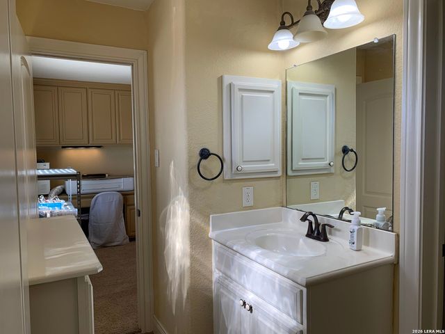 42 Edgewater, San Antonio, TX 78260