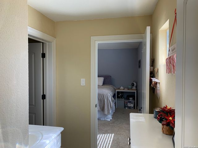 42 Edgewater, San Antonio, TX 78260