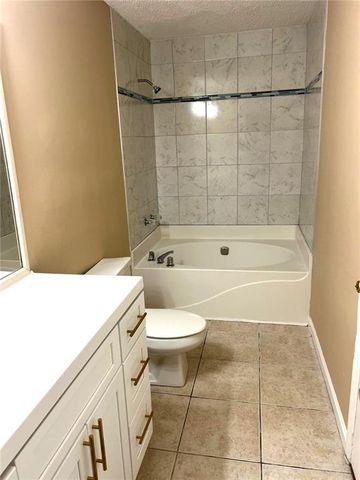 8019 Woodlake Drive, Riverdale, GA 30274