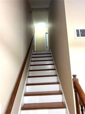 8019 Woodlake Drive, Riverdale, GA 30274