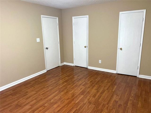 8019 Woodlake Drive, Riverdale, GA 30274