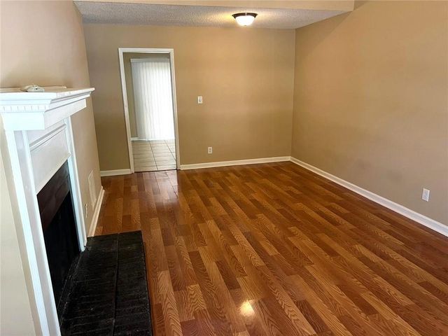 8019 Woodlake Drive, Riverdale, GA 30274