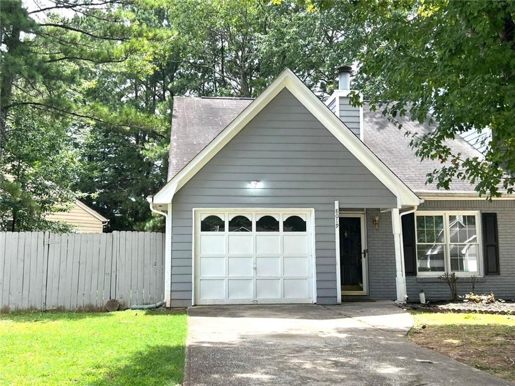 8019 Woodlake Drive, Riverdale, GA 30274