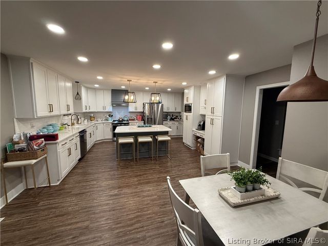5715 Ridgefield Drive, Charlestown, IN 47111