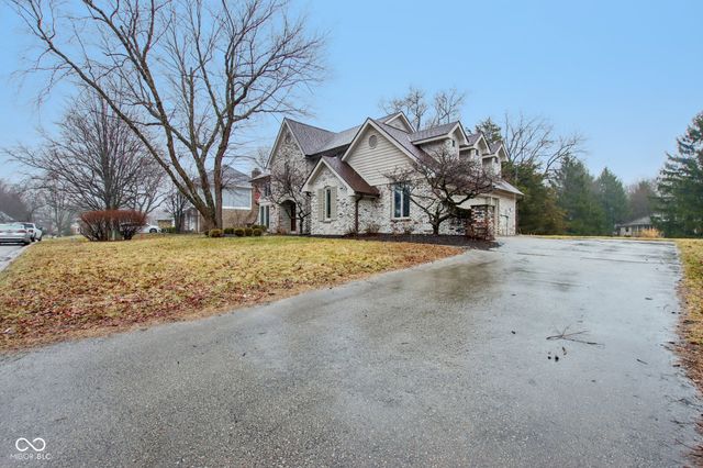 8815 Fathom Crest, Indianapolis, IN 46256