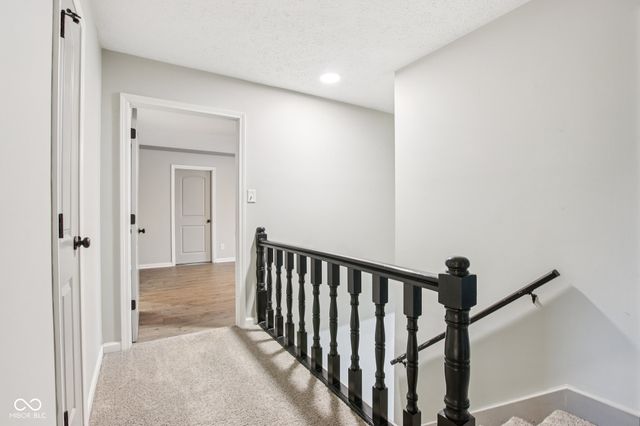 8815 Fathom Crest, Indianapolis, IN 46256