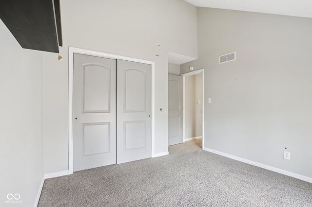 8815 Fathom Crest, Indianapolis, IN 46256