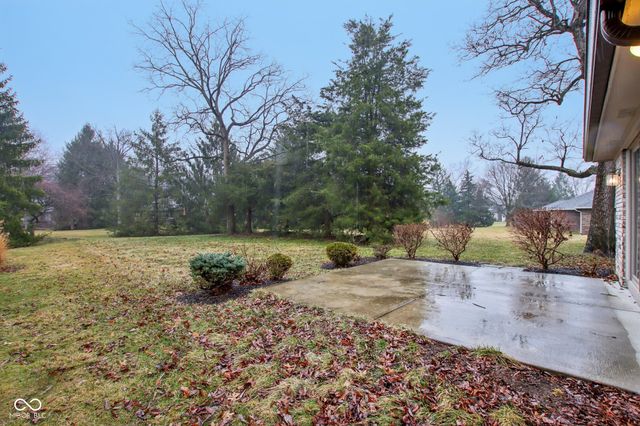 8815 Fathom Crest, Indianapolis, IN 46256