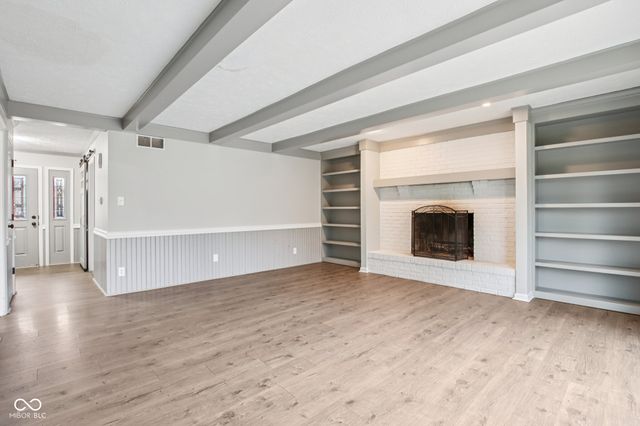 8815 Fathom Crest, Indianapolis, IN 46256