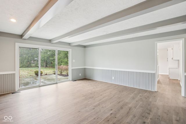 8815 Fathom Crest, Indianapolis, IN 46256