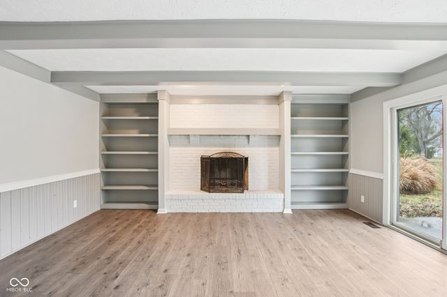 8815 Fathom Crest, Indianapolis, IN 46256