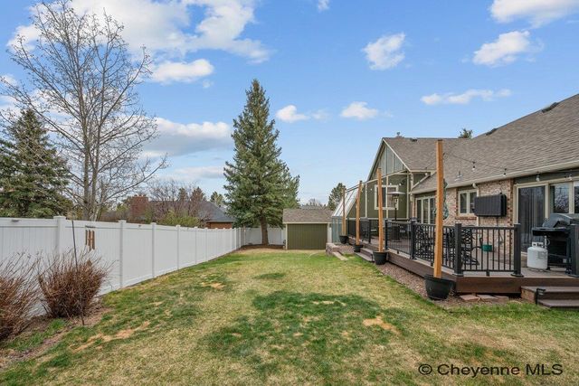 7209 HAWTHORNE DR, Cheyenne, WY 82009