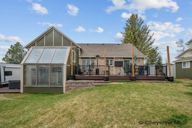 7209 HAWTHORNE DR, Cheyenne, WY 82009