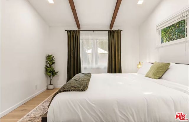 5700 Vanalden Avenue, Tarzana (los Angeles), CA 91356