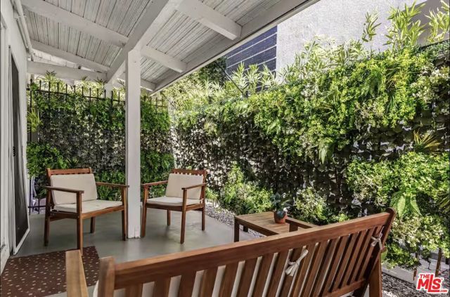 5700 Vanalden Avenue, Tarzana (los Angeles), CA 91356