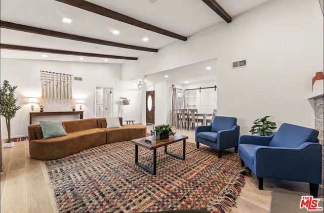 5700 Vanalden Avenue, Tarzana (los Angeles), CA 91356