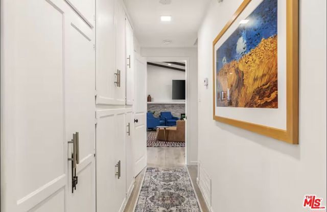 5700 Vanalden Avenue, Tarzana (los Angeles), CA 91356