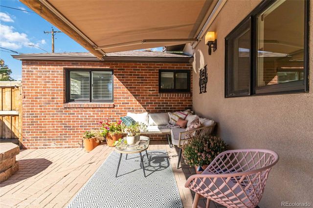 2701 N Hooker Street, Denver, CO 80211